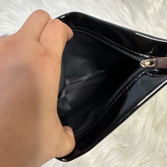 CHRISTIAN DIOR and GIVENCHY cosmetic pouch bundle - Picture 8 of 12